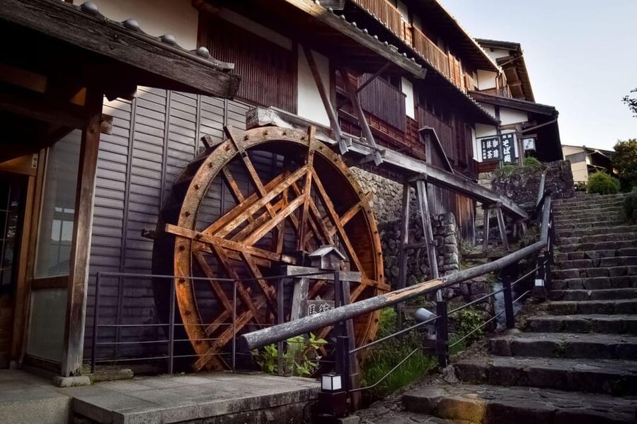1-Day Tour from Nagoya: Hiking the Historic Nakasendo Trail - Guides, Drivers, and the Small-Group Advantage