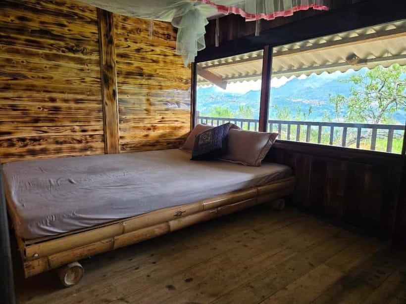 2 Night Lao Chai-Ta Van Homestay- Trekking & Fansipan Visit - The early limousine ride from Hanoi to Sapa