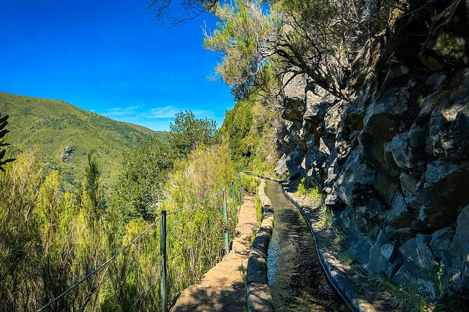 25 Fountains Levada: Hiking Tour in Madeira Rabaçal Valley (PR6) - Who should book this walk?