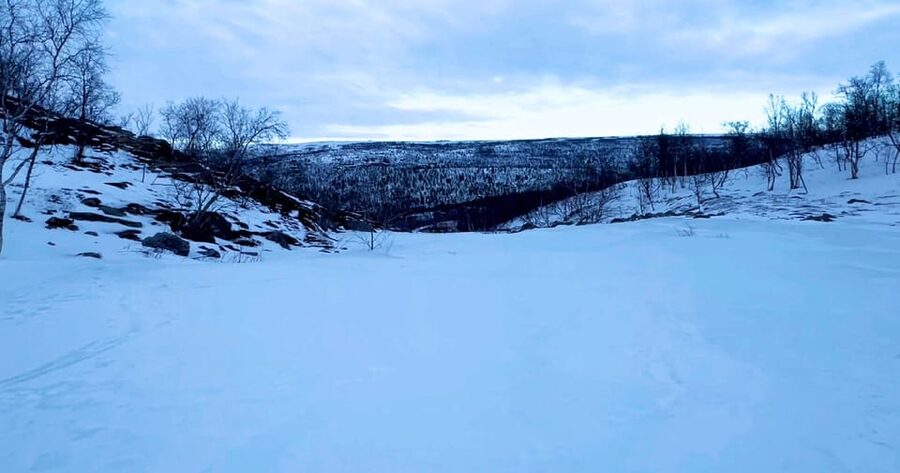 Alta: Igloo Ice Hotel and Hiking to the Frozen Waterfall. - A practical booking strategy