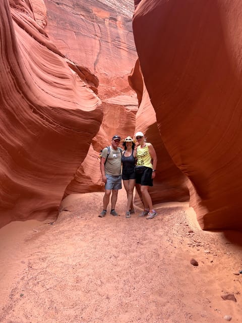 Antelope Canyon Lake Powell: Guided Kayaking & Hike Tour - Guides, safety, and the human side