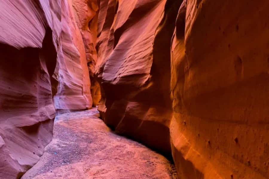 Antelope Valley: Ligai Si Anii Canyon Hiking Tour - What to bring for a comfortable walk