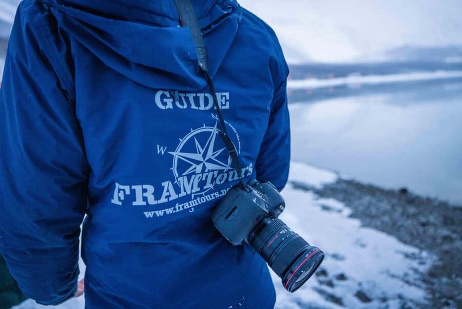 Arctic hike on Kvaløya Island with drinks and snacks - Should you book this snowshoe hike?