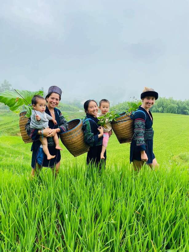 AUTHENIC 2D1N Trek & Bungalow Retreat with Dinh Hmong Family - Lunch at a local family restaurant