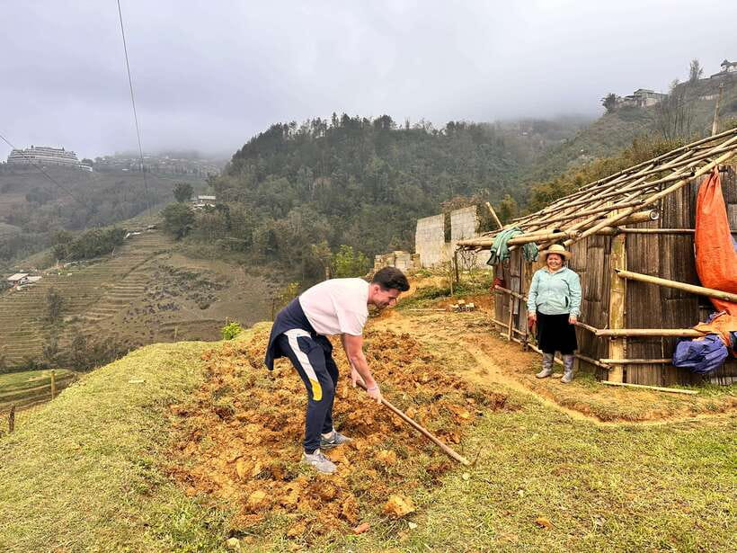 AUTHENIC 2D1N Trek & Bungalow Retreat with Dinh Hmong Family - Lao Chai and Ta Van: two villages, different traditions