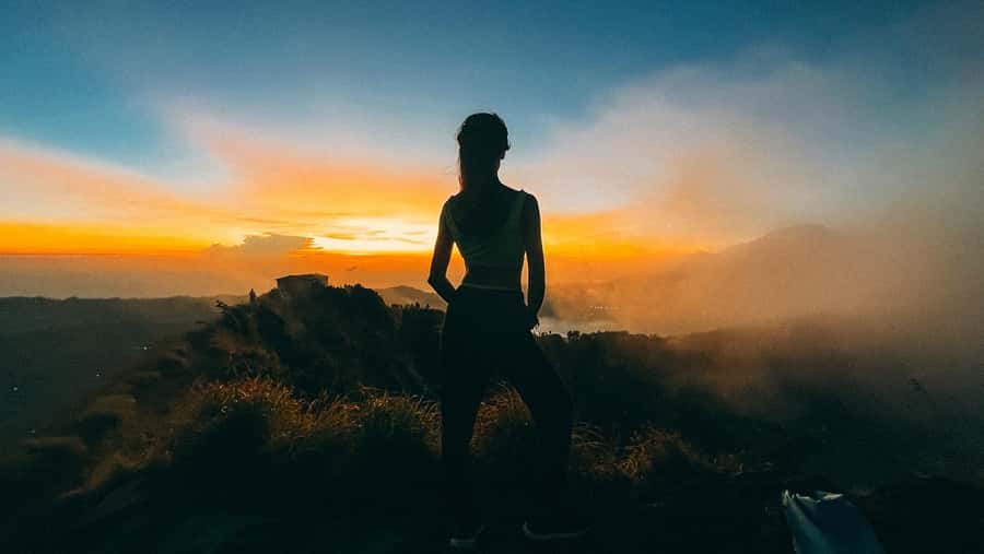 Bali: Mount Batur Guided Sunrise Trek with Breakfast - Climbing Mount Batur under the stars