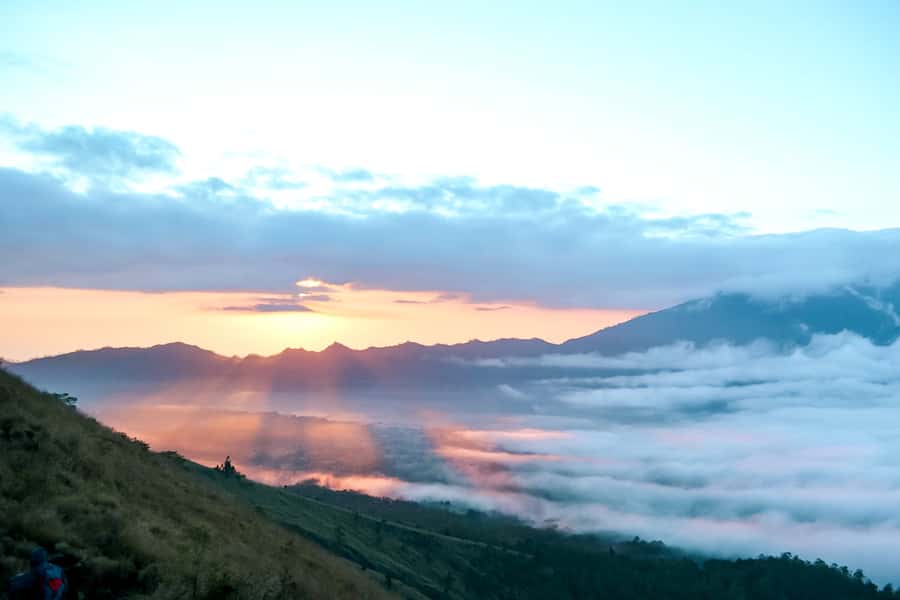 Bali: Mount Batur Sunrise Guided Hike and Natural Hot Spring - Why Mount Batur is worth the brutal alarm