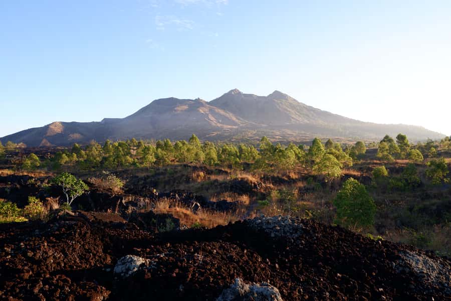 Bali: Mount Batur Sunrise Trek with A Female Guide - Sunrise above Mount Agung and Mount Abang