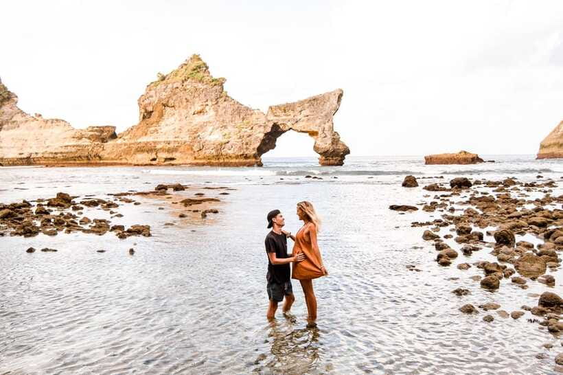 Bali/Nusa Penida: Island Beach Highlights Swim & Hike Tour - Diamond Beach is the day’s main beach adventure
