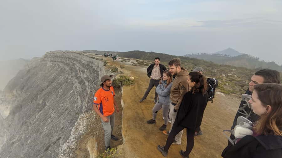 Bali or Banyuwangi: Mount Ijen Blue Fire Hiking - What the blue fire restriction means