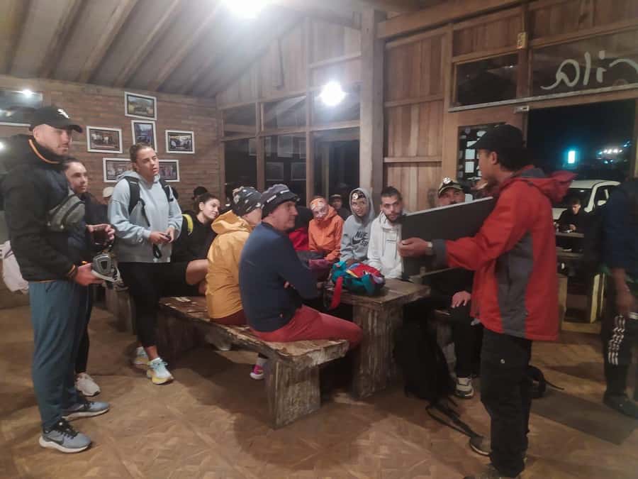 Bali or Banyuwangi: Mount Ijen Blue Fire Hiking - The midnight start and the road to Ijen