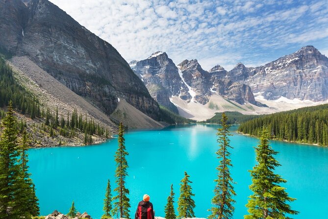 Banff/Canmore Moraine Lake & Lake Louise– Hike, Canoe or Sightsee - Lake Louise rewards a longer stop