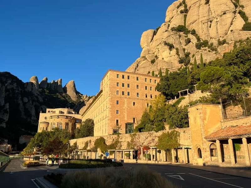 Barcelona: Early Morning Montserrat Trip with Abbey and Hike - Five things that make this Montserrat trip different