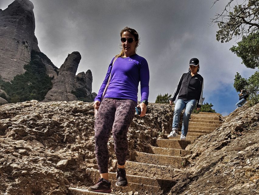 Barcelona: Montserrat Hiking Experience and Monastery Visit - Reaching the monastery and Basilica
