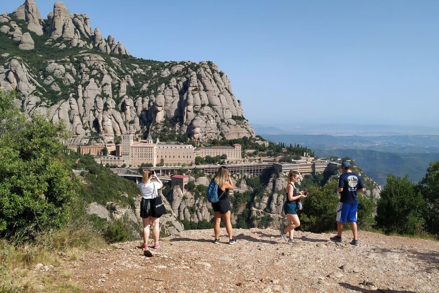 Barcelona: Montserrat Monastery & Hiking Off the Beaten Path - Who should book this Montserrat outing