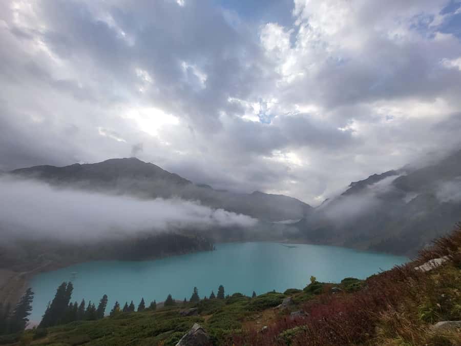 Big Almaty Lake Tour with Optional Hike - Choosing the 12-kilometer hike