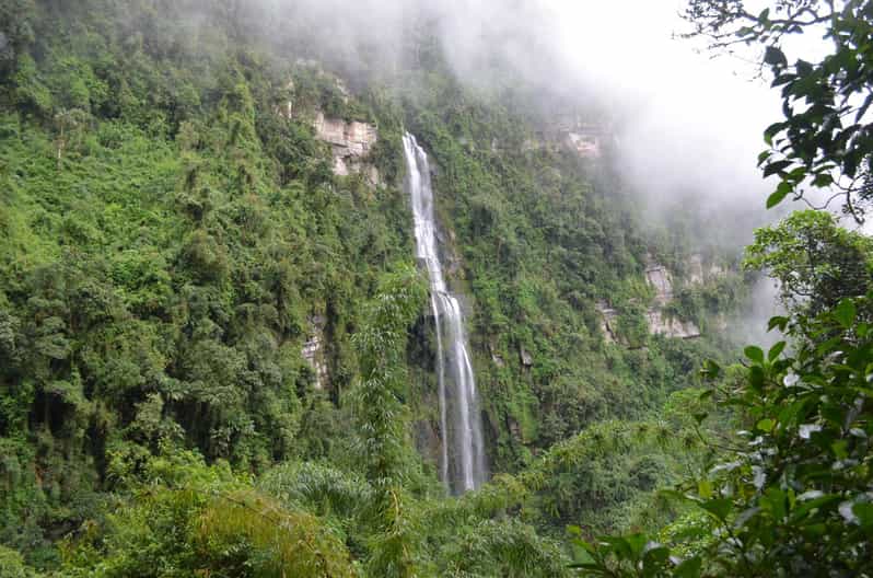 Bogota: Hike to La Chorrera Waterfall, El Chiflón and Guadalupe Hill - The private driver makes the difference