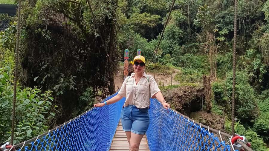Bogota: La Chorrera Waterfall Guided Hike and Guadalupe Hill - Lunch in Choachí, with an extra cost