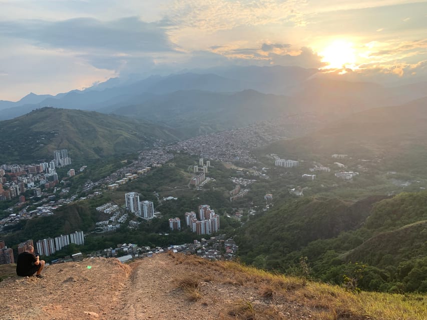 Cali: TRES CRUCES - Cali's most popular hike and monument - Is $45 a good value?