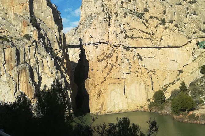 Caminito del Rey Hike from Seville - Waiting time and group coordination