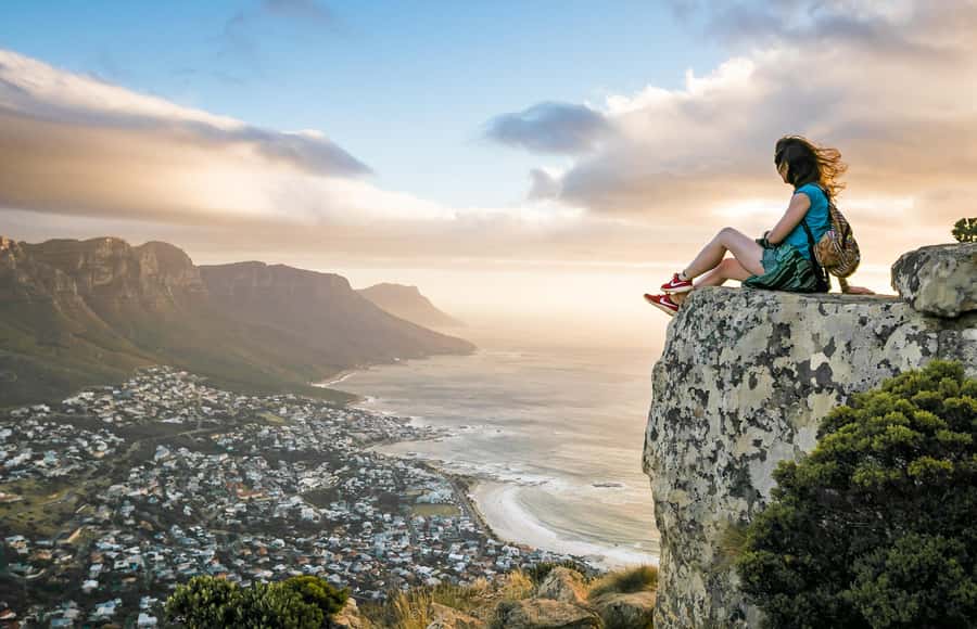 Cape Town: Guided Lion's Head Hike at Sunrise or Sunset - The lower trail and changing views