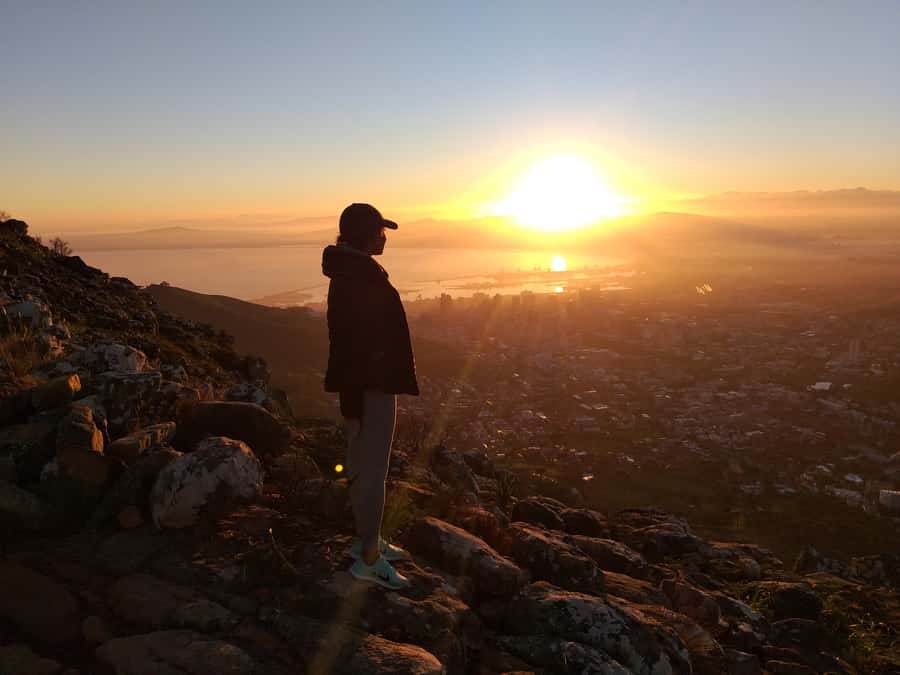 Cape Town: Lion's Head Sunrise Hike - Which guide style suits your group?