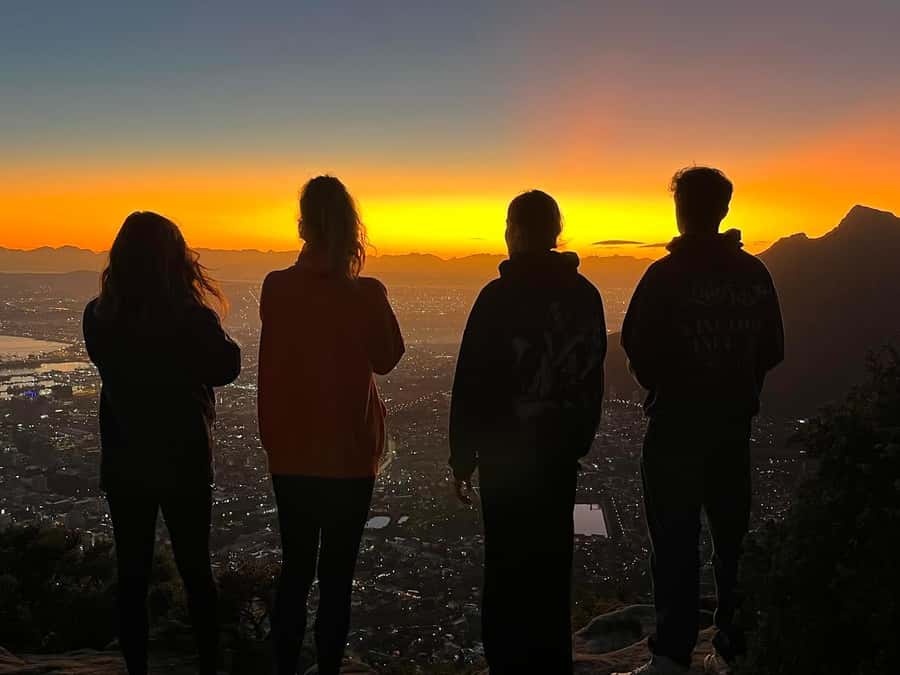 Cape Town: Lion's Head Sunrise or Sunset Hike - Photo stops and the views from 669 meters