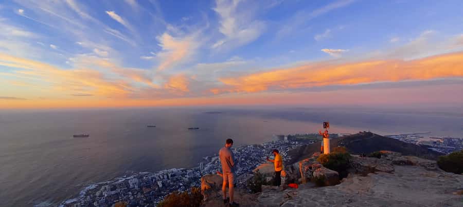 Cape Town: Lion's Head Sunrise with coffee or Sunset Hike - Sunrise or Sunset: Which Option Is Better?