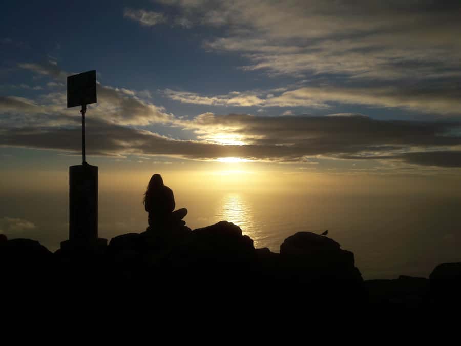 Cape Town: Lion's Head Sunrise with coffee or Sunset Hike - Who Should Book This Hike?