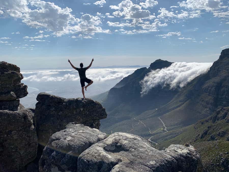 Cape Town: Table Mountain Hike with an Expert Guide - Communication, meeting points, and weather planning
