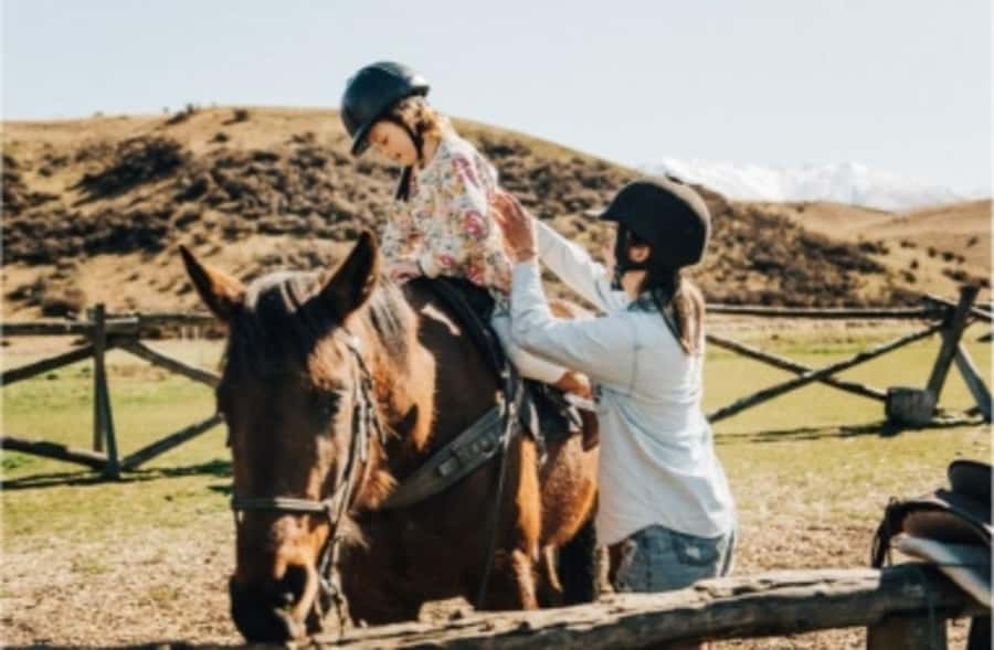 Cardrona Valley: Horse Trekking Experience - Three hours of Cardrona Valley riding