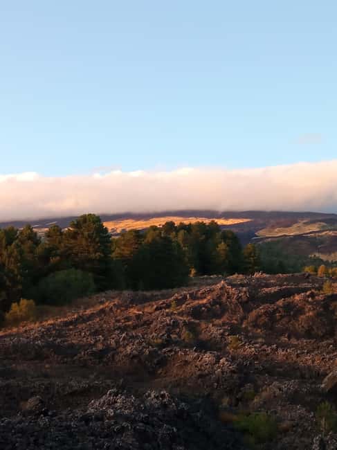 Catania: Mount Etna Sunset Trekking with Wine Tasting - From central Catania to Etna’s old country tracks