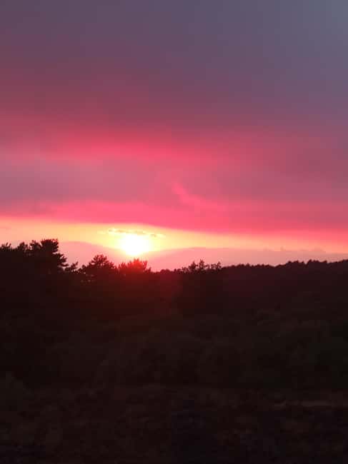 Catania: Mount Etna Sunset Trekking with Wine Tasting - The Bove Valley, Etna’s giant volcanic amphitheater