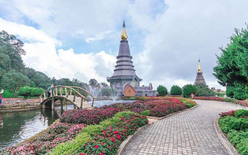 Chiang Mai: Doi Inthanon National Park and Pha Dok Siew Trek - Wachirathan Waterfall and the final mountain stop