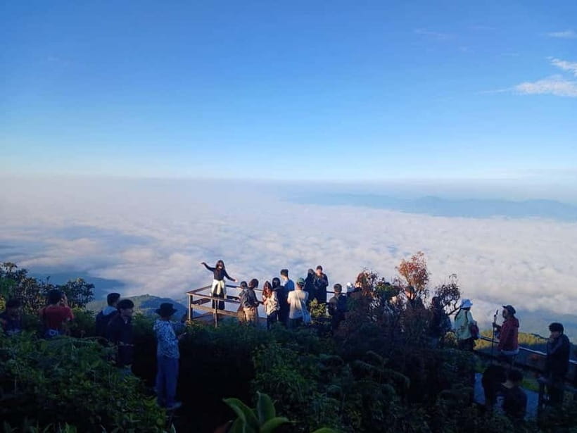 Chiang Mai: Doi Inthanon Park and Kew Mae Pan 2-Hour Hike - Kew Mae Pan: the active heart of the tour