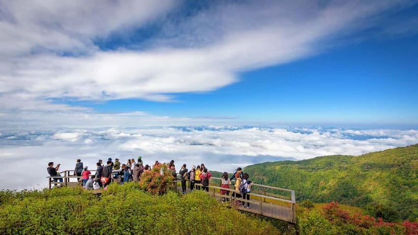 Chiang Mai: Doi Inthanon Park and Kew Mae Pan 2-Hour Hike - Wachirathan Waterfall closes the day