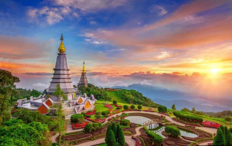 Chiang Mai: Doi Inthanon Park and Pha Dok Siew Hike Day Trip - Standing at 2,565 meters in Doi Inthanon National Park