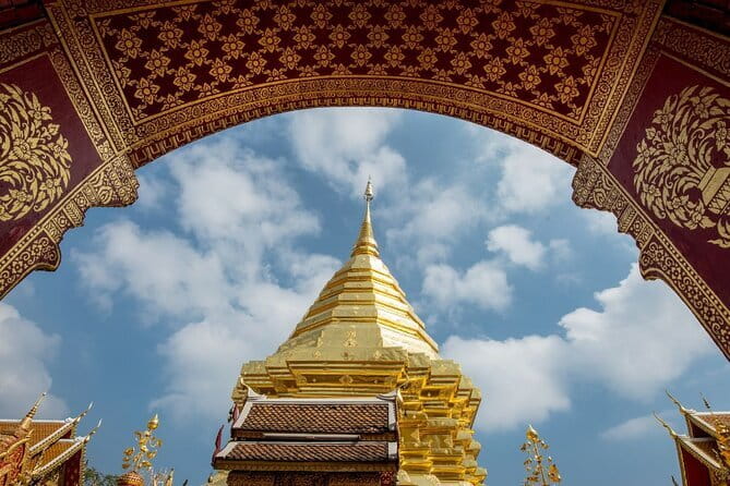 Chiang Mai Doi Suthep Temple and Wat Pha Lat Hike - Why this Chiang Mai temple tour works well