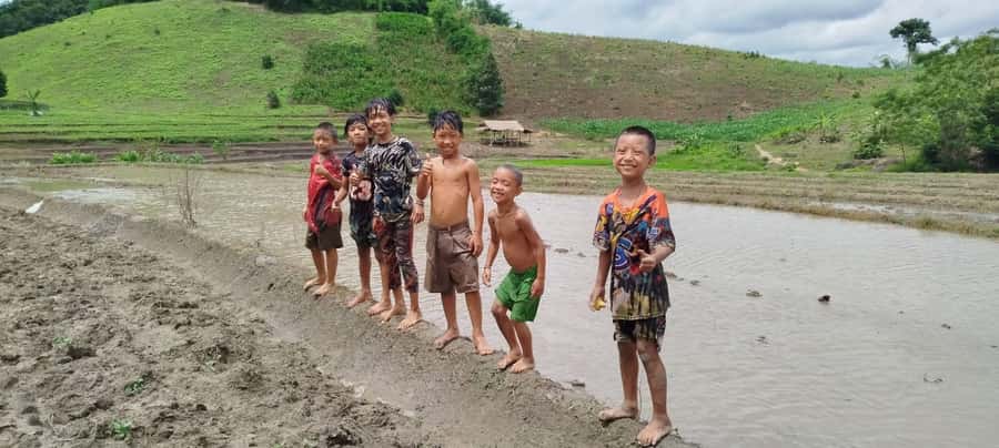Chiang Rai: 1-Day Trekking and Longtail Boat Trip - Starting in Chiang Rai and heading onto the Mae Kok River