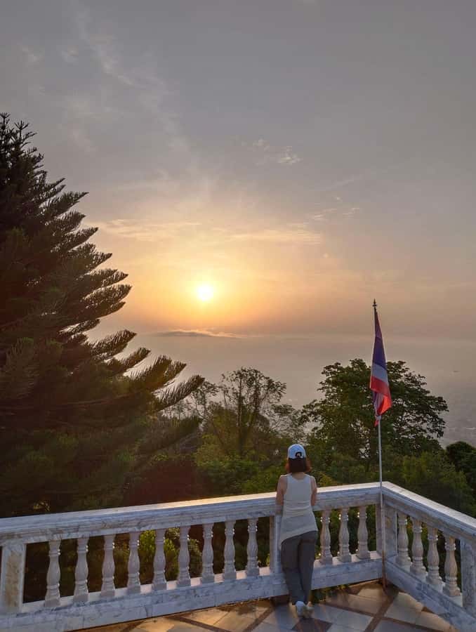 Chingmai Sunrise Hike & Cultural Traditions - Hmong village coffee, breakfast, and handicrafts