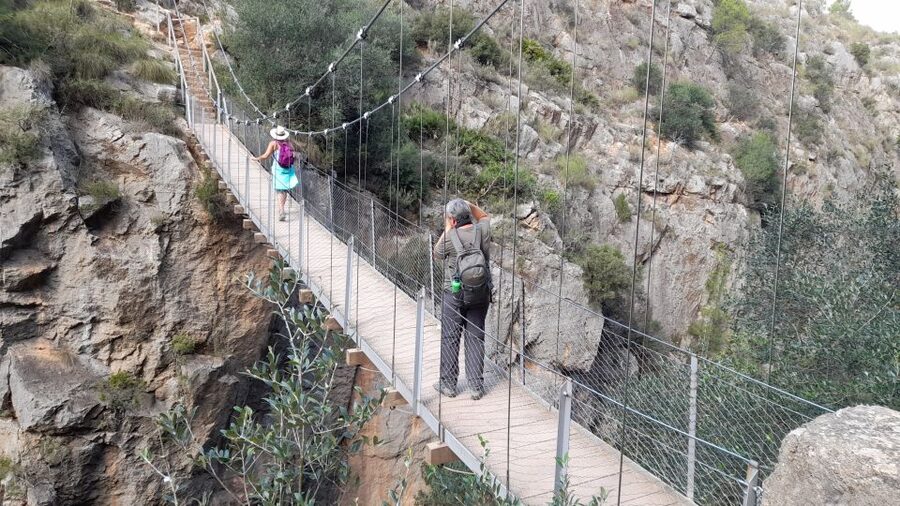 Chulilla: Hanging Bridges & Canyon Private Hiking Day Tour - Who should book this Chulilla hike?