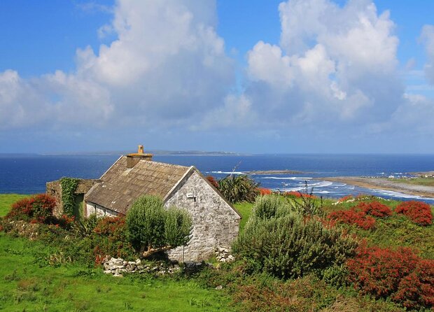 Cliffs Of Moher Hiking Tour from Doolin - Small Group - The walk from Doolin to the cliffs