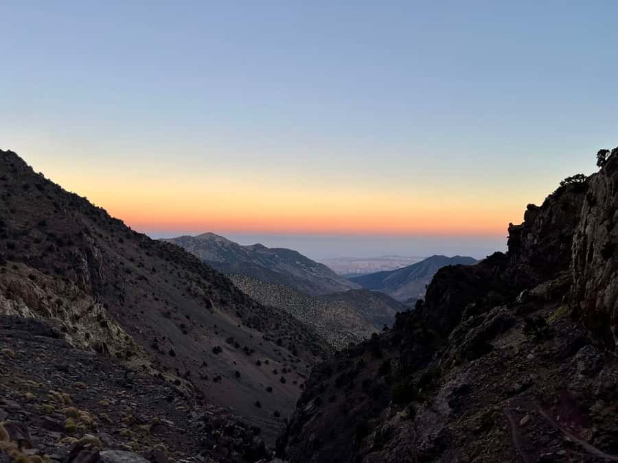 Climb Mount Toubkal: 3-Day Trek from Marrakech - The early start and the final climb