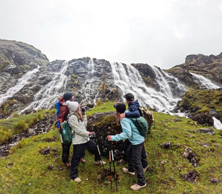 Cusco: 4-Day Lares Trek to Machu Picchu with Panoramic Train - Day 3: From Canchacancha to salt pans and an Inca town