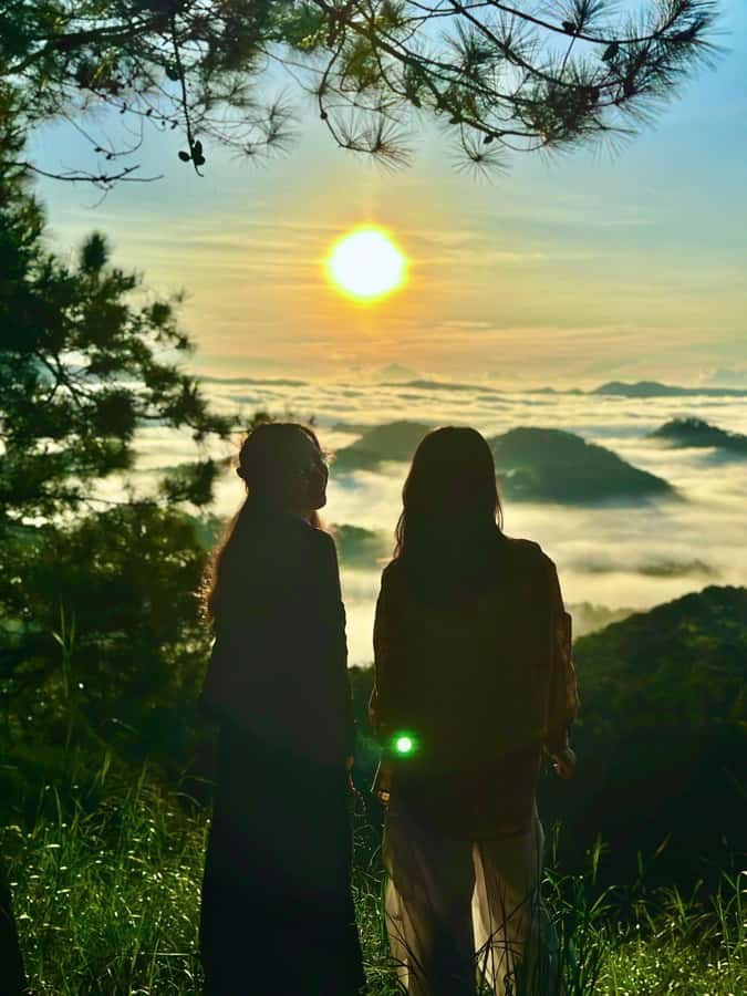 Dalat: Sunrise Trekking and Cloud Hunting experience - What the guides add to the experience