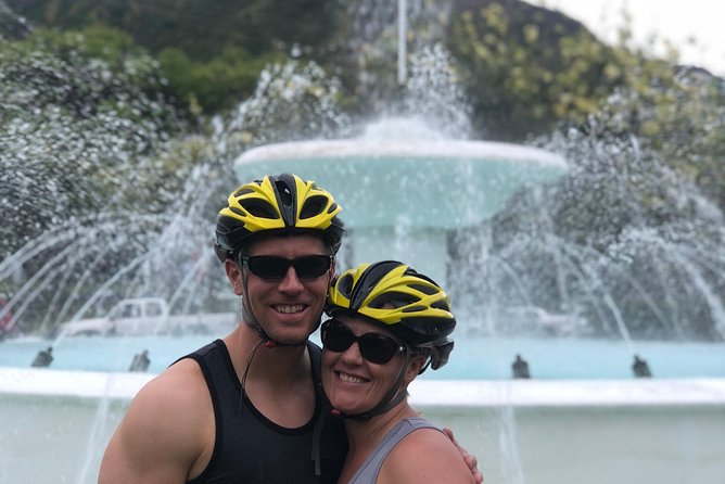Diamond Head Bike to Hike and Local Lunch - Diamond Head Lighthouse Lookout and Shangri-La