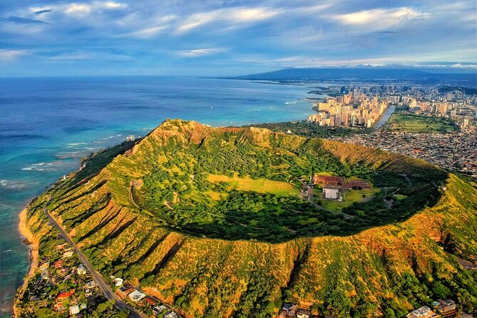 Diamond Head Hiking Tour with Ticket and Reservation Inclusion - Key points at a glance