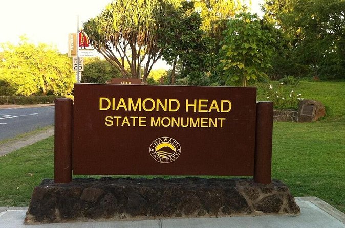 Diamond Head Hiking Tour with Ticket and Reservation Inclusion - Who should book this outing?