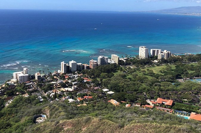 Diamond Head Hiking Tour with Ticket and Reservation Inclusion - Practical advice for a smoother morning
