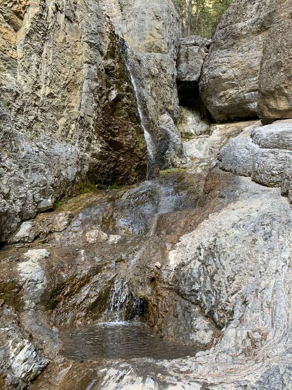 Discover Ancient Pictographs - Guided Canyon Hiking Tour 3H - What the Guides Add to the Experience